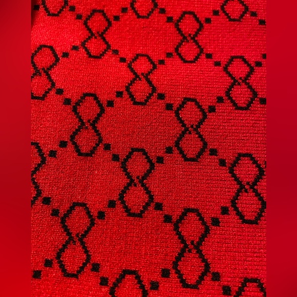 Stunning and Unique Poncho with Sleeves - Picture 6 of 8